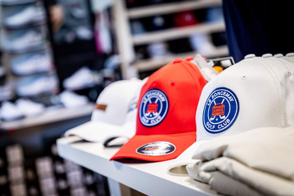 Proshop and Fitting | Golf &amp; Domaine du Roncemay | Golf course Burgundy